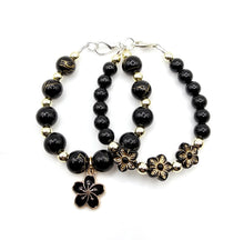 Load image into Gallery viewer, Black Flower Charm
