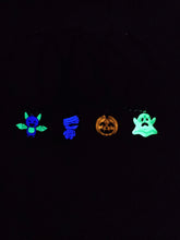 Load image into Gallery viewer, Spooky Glow Bat
