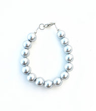 Load image into Gallery viewer, Silver Pearls
